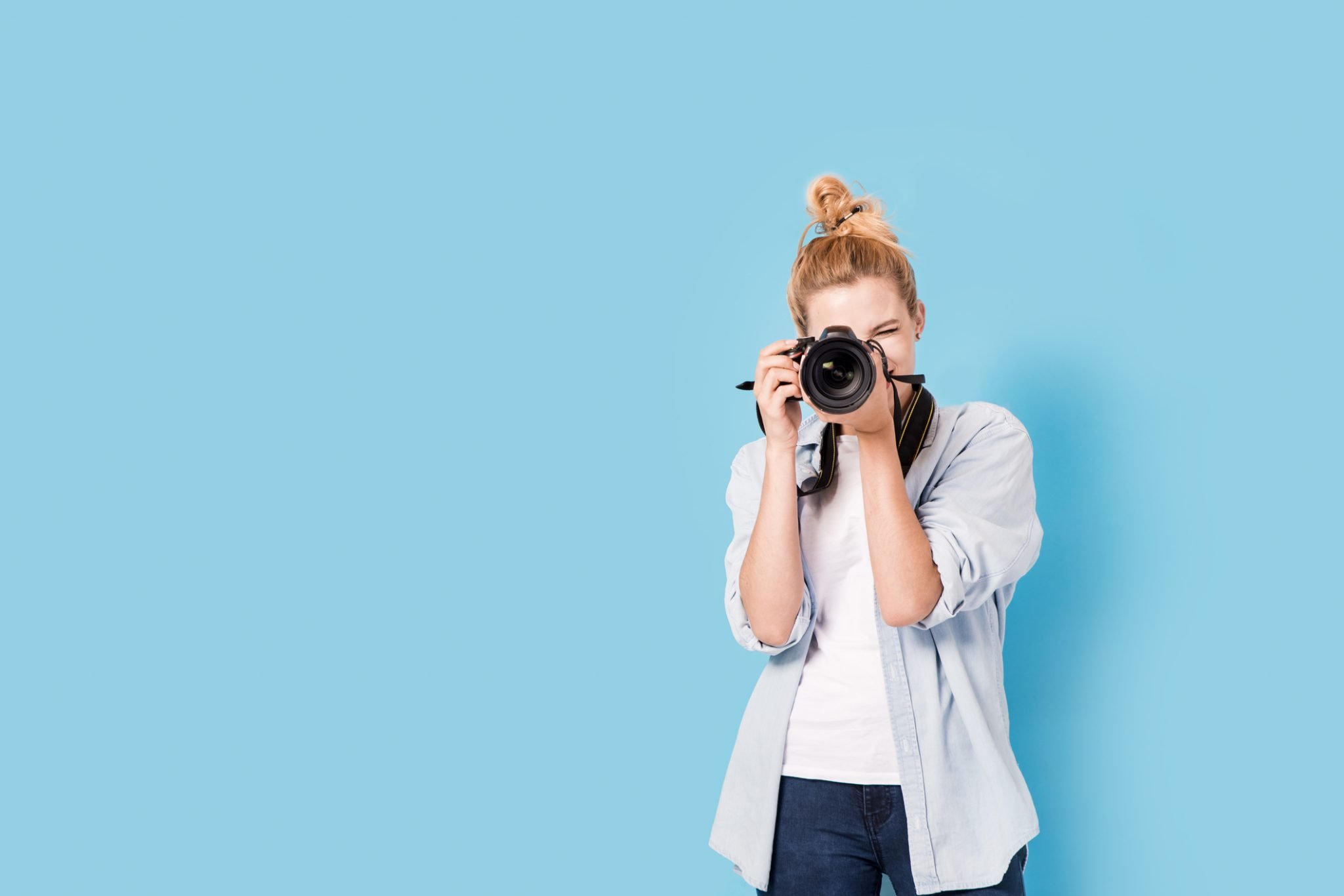 How to Take a Great LinkedIn Profile Pic, tips featured by resume writers, Red Rocket Resume